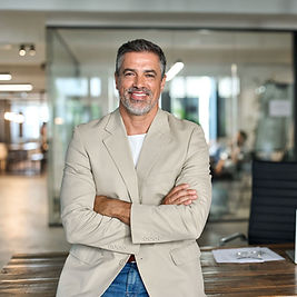 businessman-in-modern-office_edited_edited_edited.jpg