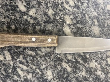 Guanambi: Adolescente é flagrada com faca após desentendimento em escola