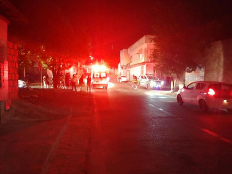 Motociclista fica ferido após colisão entre veículos no bairro São Francisco em Guanambi