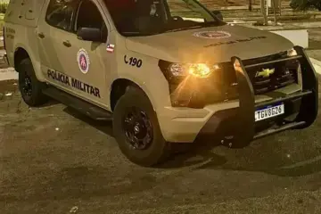 Adolescente embriagado ameaça familiar com arma branca em Guanambi.