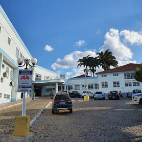 População reage ao afastamento de médicos referência em Caetité.