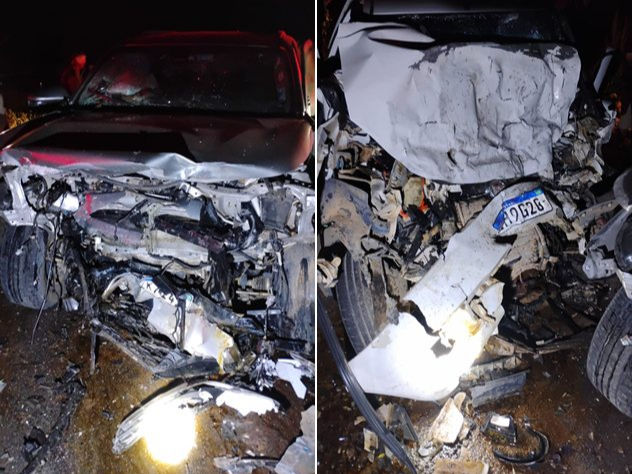 Colisão frontal entre dois carros deixa um morto na BR-030, em Guanambi.