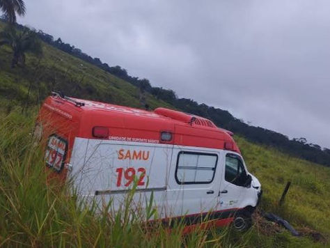 Homem passa por cirurgia após ser agredido com golpe de facão e capacete em Guanambi