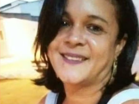 Mulher é assassinada no oeste da Bahia e suspeito deixa bilhete ao lado do corpo.