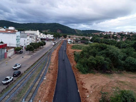 Motociclista tem veículo roubado por dupla na BR-030, em Brumado