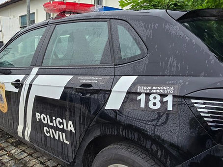 Homem é Agredido e Tem Celular Roubado Dentro de Carro em Guanambi.