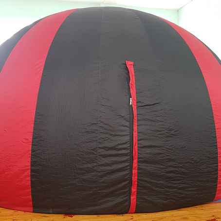 К нам приехал мобильный планетарий!!!