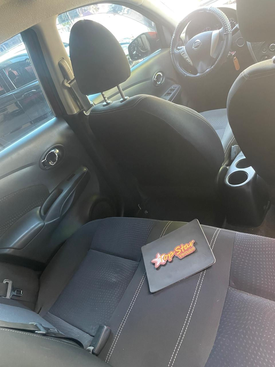 Miniatura: Versa SV 1.6 Flex Automático-CVT (2019)