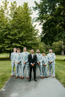 Cameron Estate Inn Bridal Party Photos
