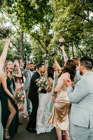 Cameron Estate Inn Bridal Party Photos