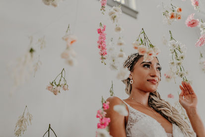 sleeveless lace boho wedding dress