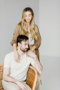 engagement poses inspiration