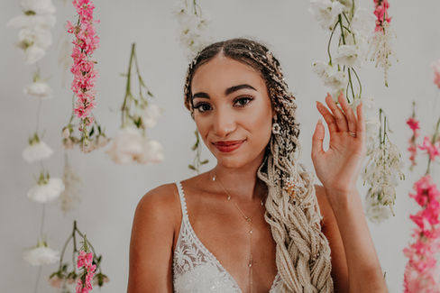 sleeveless lace boho wedding dress