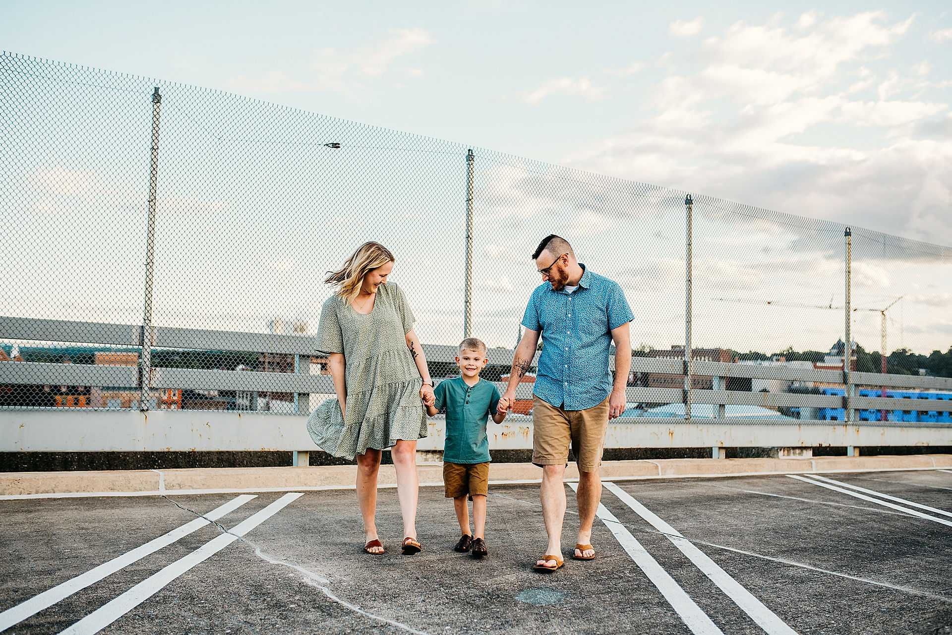 outdoor family picture ideas