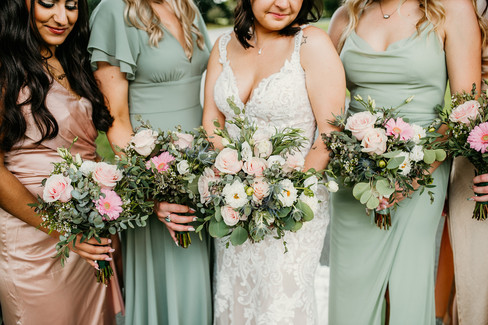 Cameron Estate Inn Bridal Party Photos