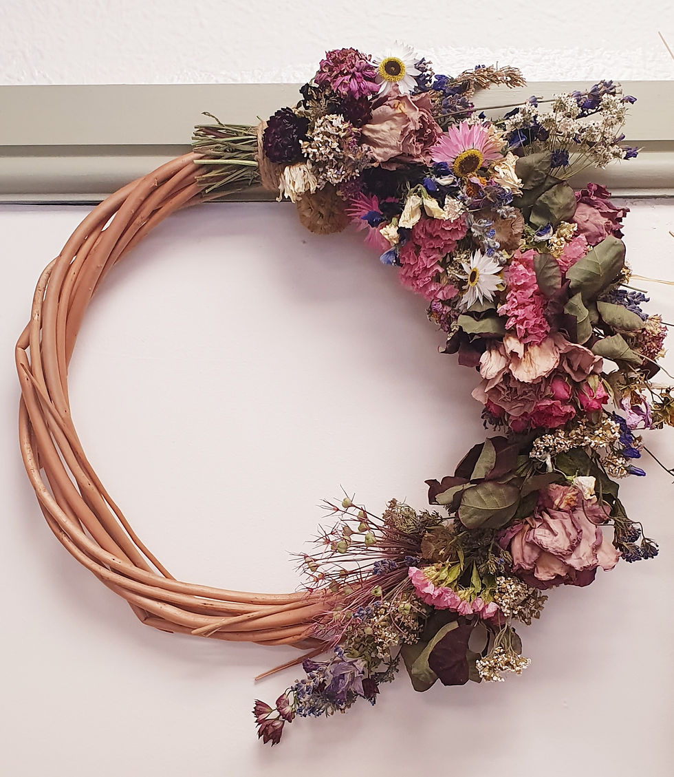 Thumbnail: Asymmetrical Willow Wreath