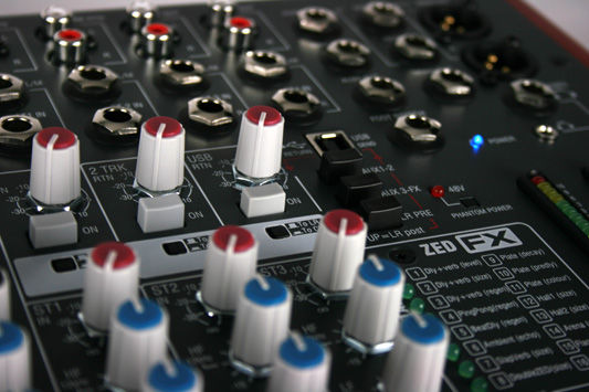 Thumbnail: Allen & Heath ZED-16FX Live Mixer Zoom