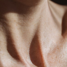 צוואר של אישה