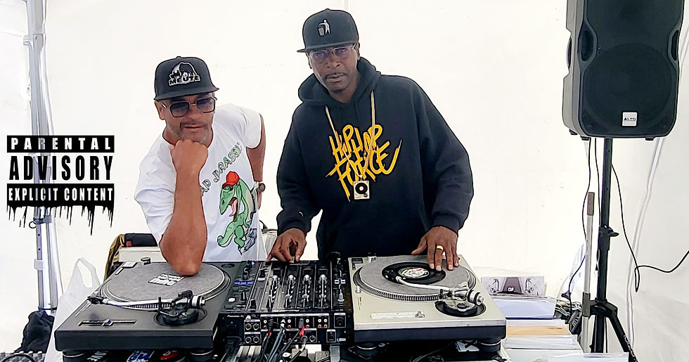 French DJs and producers DJ Ronsha and G-Zon at Île au Cointre - Boom Bap Show, colour image.
