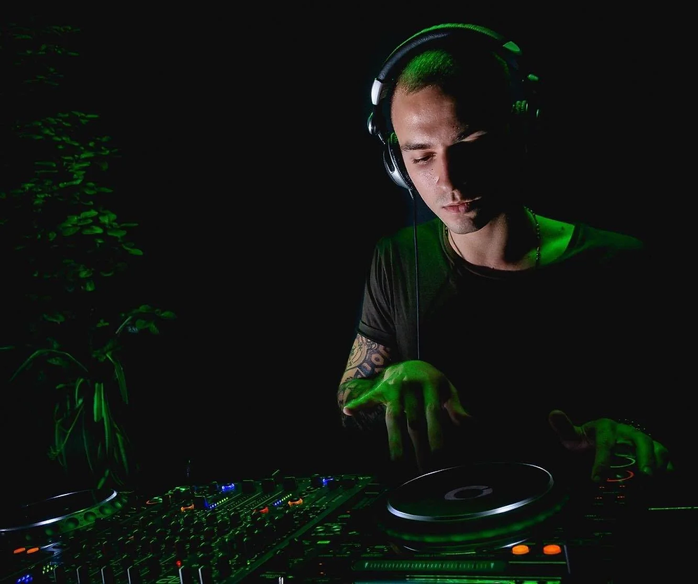 Argentinian DJ and producer Fran Bianco performing at an event.