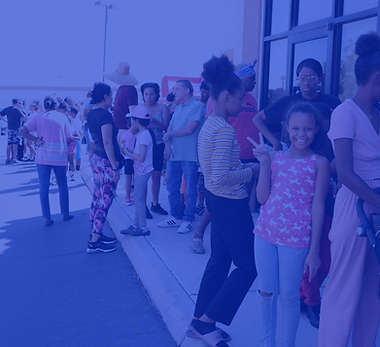 line of back to school outreach in las vegas that serviced 1000 people