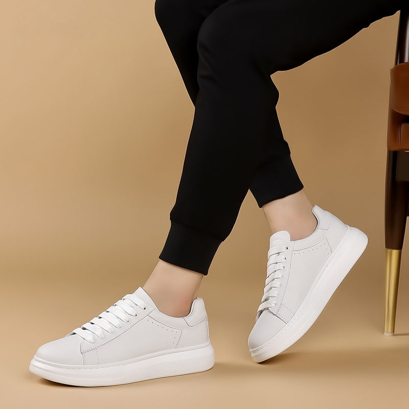 Thumbnail: Genuine leather men's board shoes New Comfort Brand Styles Black and white Thick