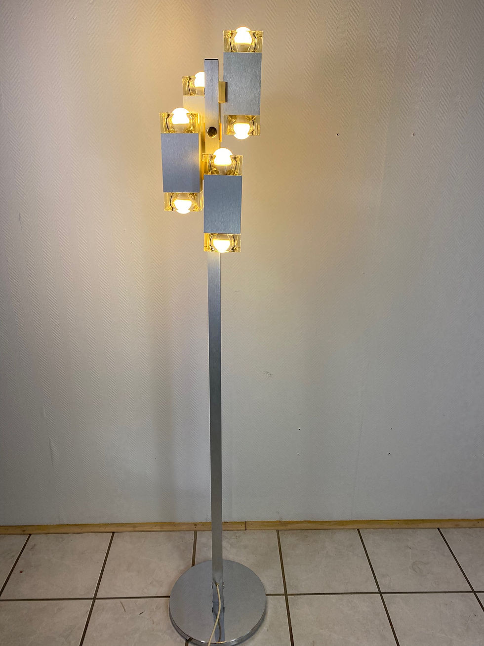 Thumbnail: Gaetano Sciolari Stehlampe Lampe 70er Stilkronen Brutalist Chrome Glas