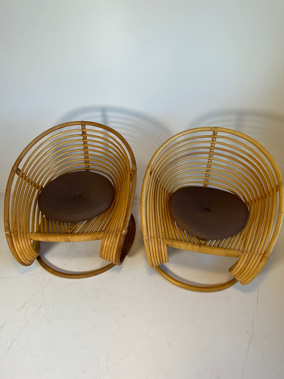 Thumbnail: Italien Bambus Rattan Korb Armlehn Pretzel Sessel 70er Lounge chair 