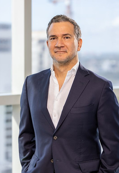 Santiago Headshot.jpeg