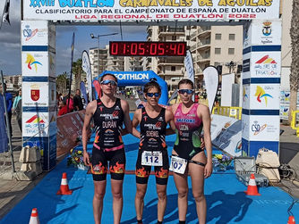 Victorias para Cristóbal Valenzuela y Sandra Schenkel en el XXVIII Duatlón Carnavales de Águilas