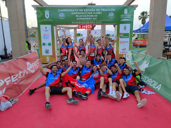 Natalia Hidalgo e Isabel Navarro, campeonas de la Liga Nacional de Triatlón