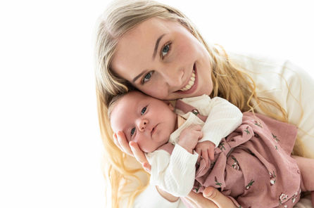 lien mère bébé contre-jour