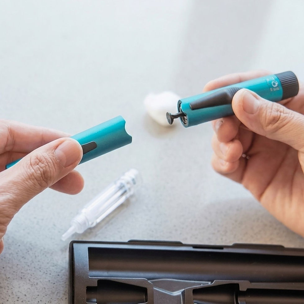 Insulin Pen mit 5 Nadeln und einer sterilen Kartusche im Set