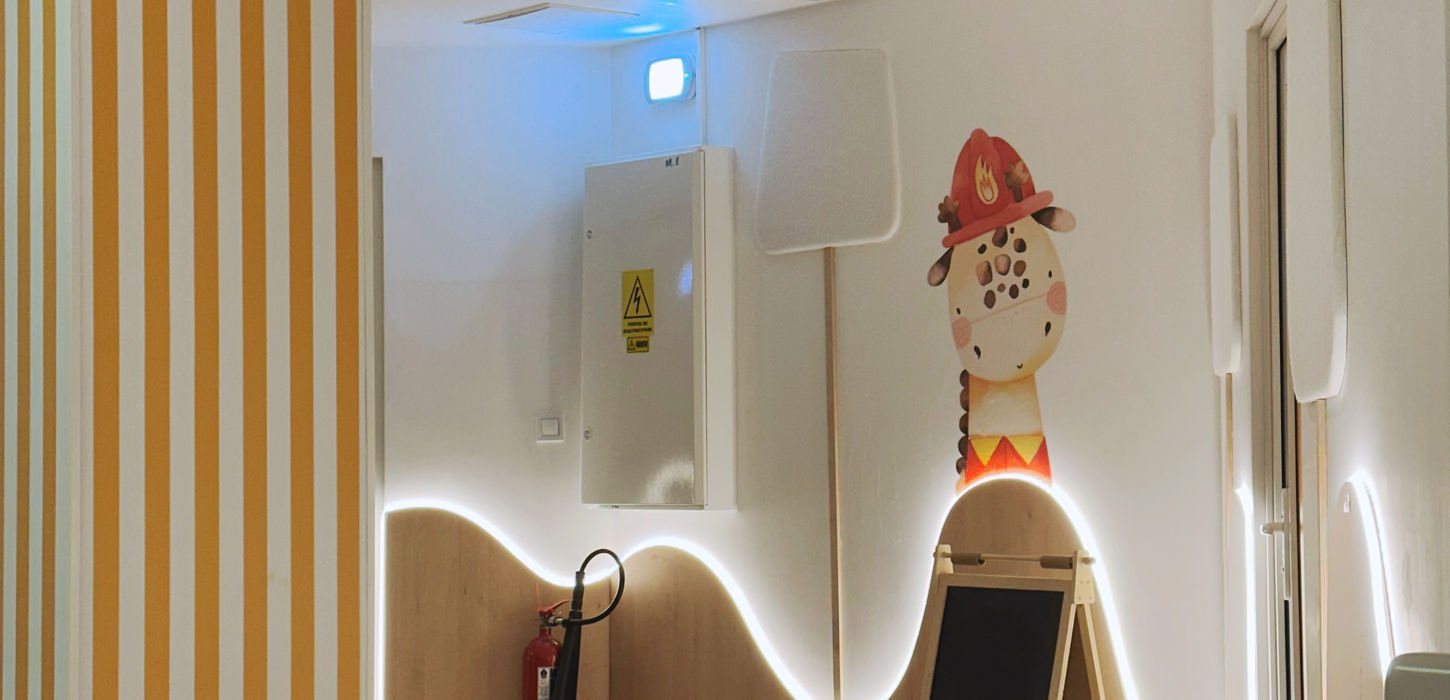 Amenajare interioara receptie, design interior spatiu pentru copii