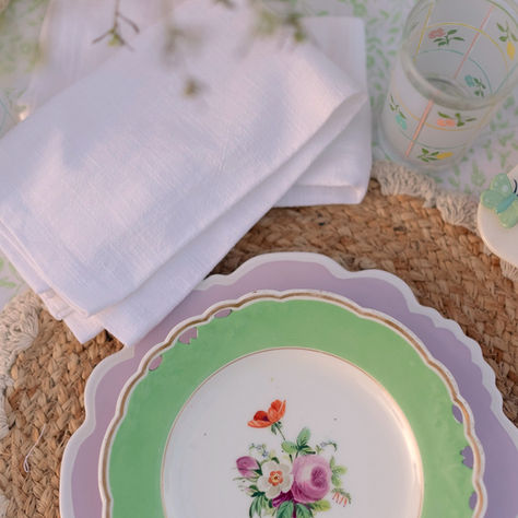 Spring Table & Hosting Essentials