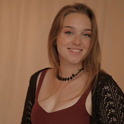 PortraitBILDRadhavonNaomiShooting.JPG