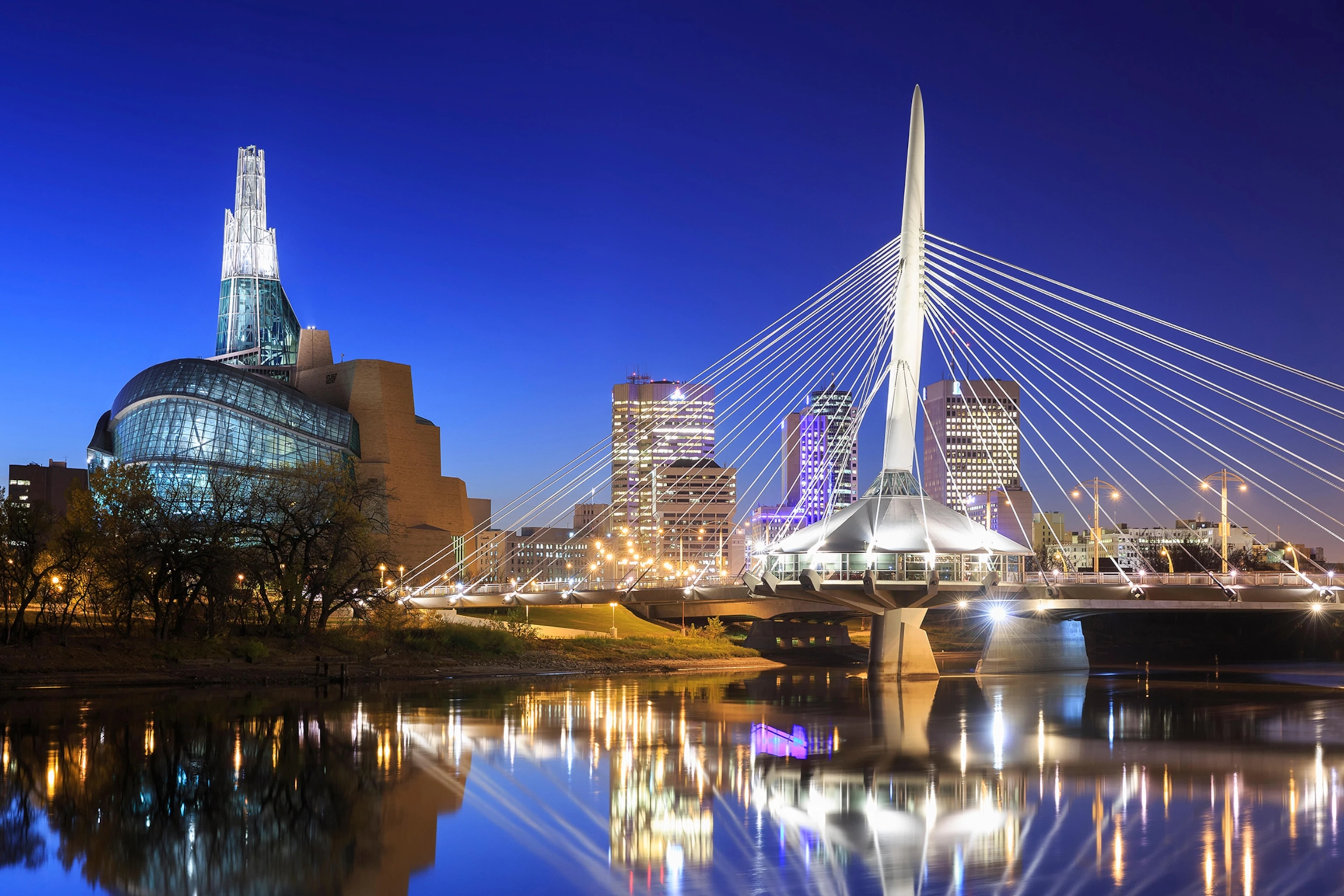 winnipeg-skyline-canada.webp