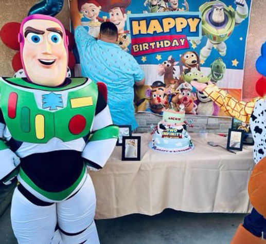 buzz-lightyear-party-character.jpg