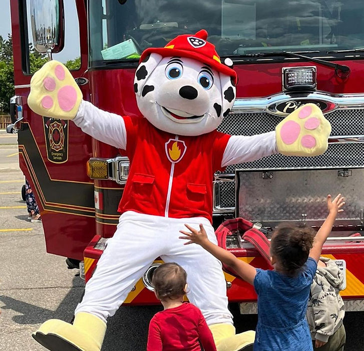 Mascot Visti for hire Birthday parties and Corporate Events in Toronto