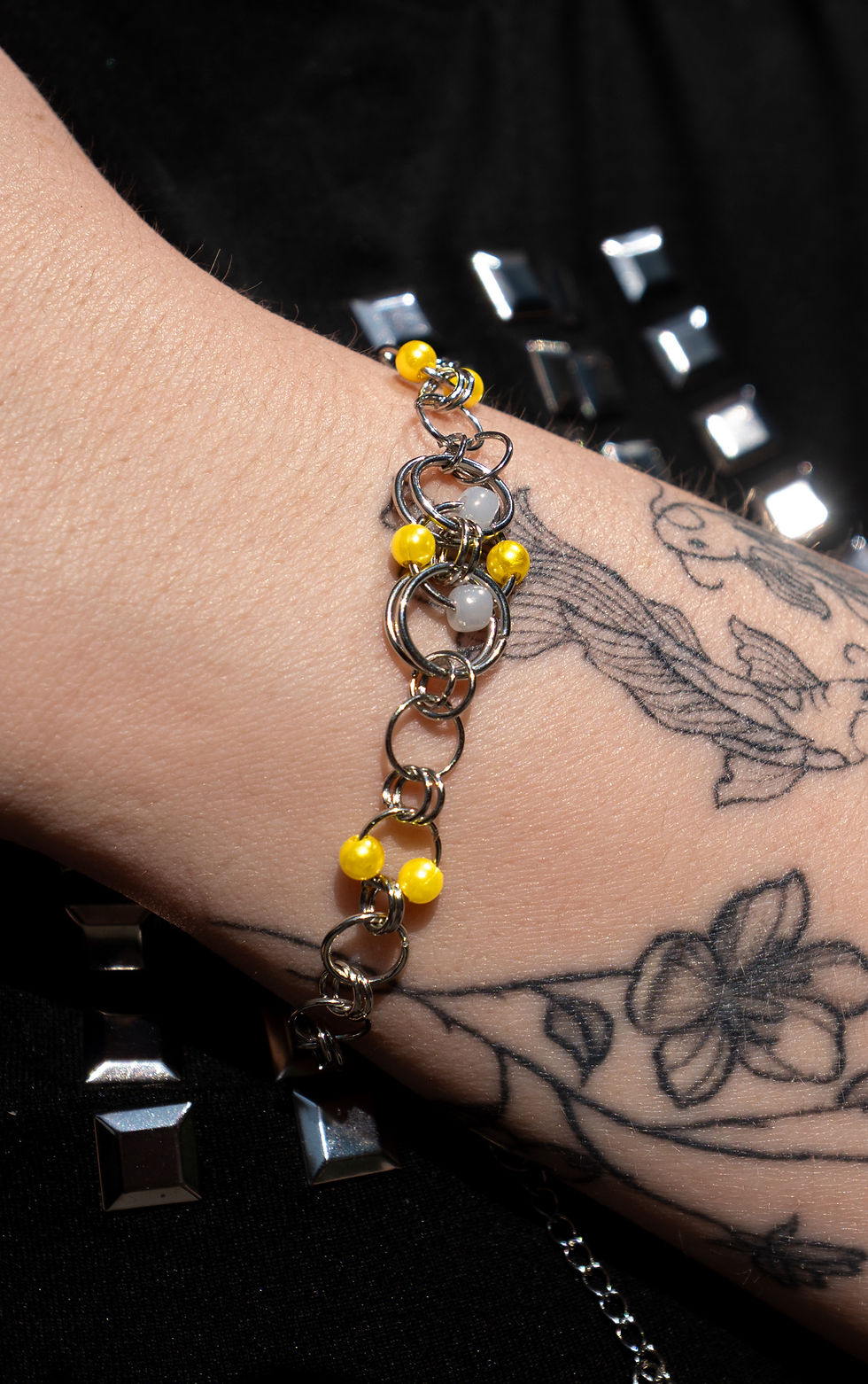 Thumbnail: yellow beaded braclet