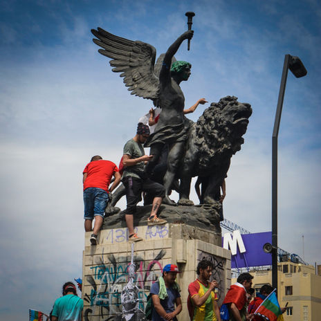 Vitacura Eyes - the red chairs (3 of 3).jpg