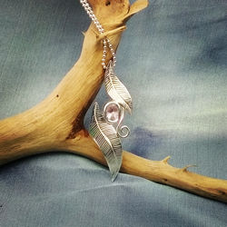 Silver leaf pendant