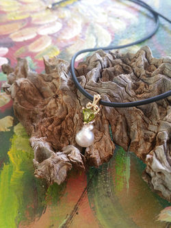 Pearl pendant