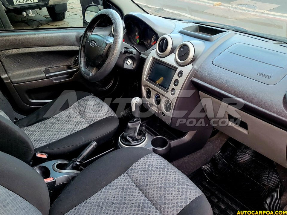 Miniatura: Ford Fiesta 1.0 2014