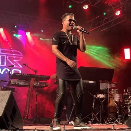 Júnior Batidão encanta multidão em Ananindeua