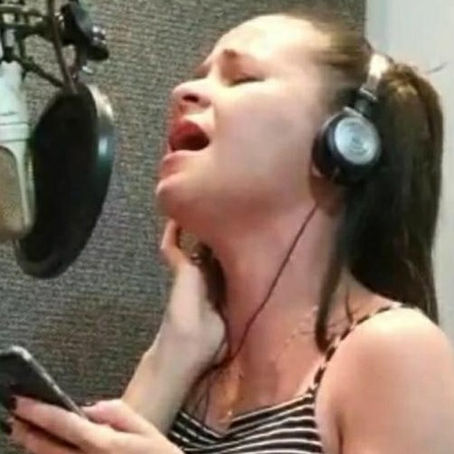 Jennifer Nobre brilha em Belém