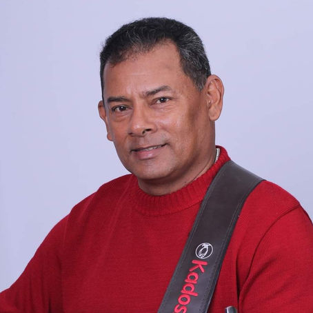 Waldécio e Trio faz show no Bancrévea