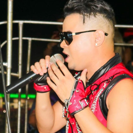 Júnior Batidão ilumina o Ananindeua Fest