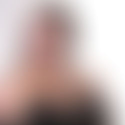 Luciana Lins faz o público dançar no Primeiro Mega Baile Saudade na Veia