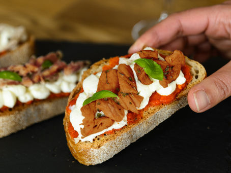 Tartines poivron, feta et gyros